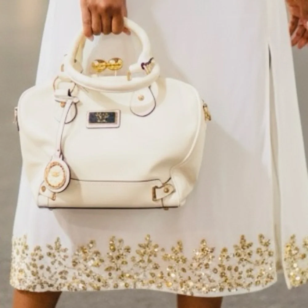 VERSACE 19V69 White Cambridge Kiss Lock Satchel Handbag, Vintage. EUC